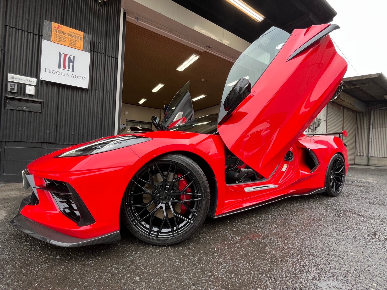 C8コルベットをカスタムしましょう！！