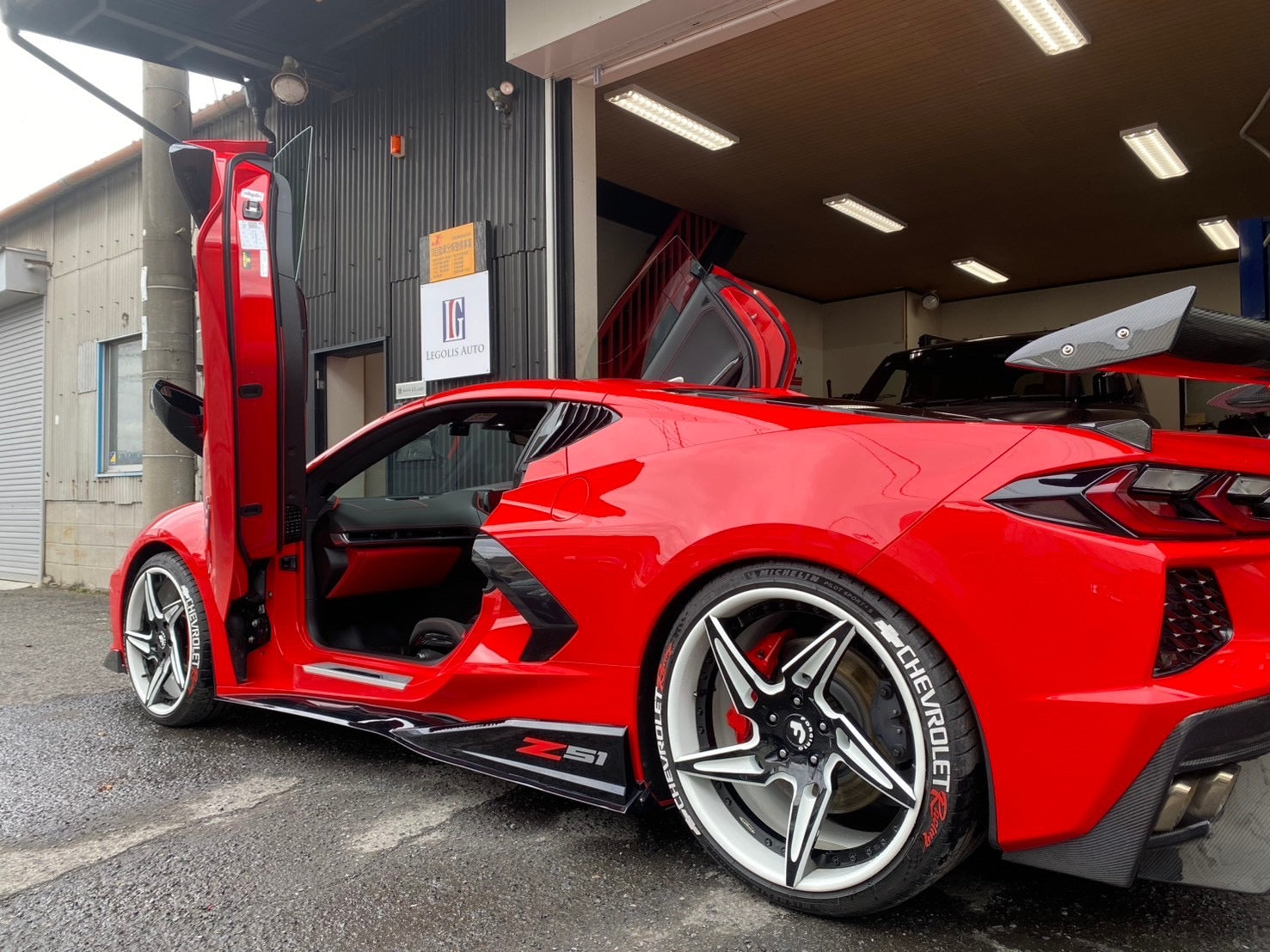 C8コルベットはカスタムベースにピッタリの1台です！